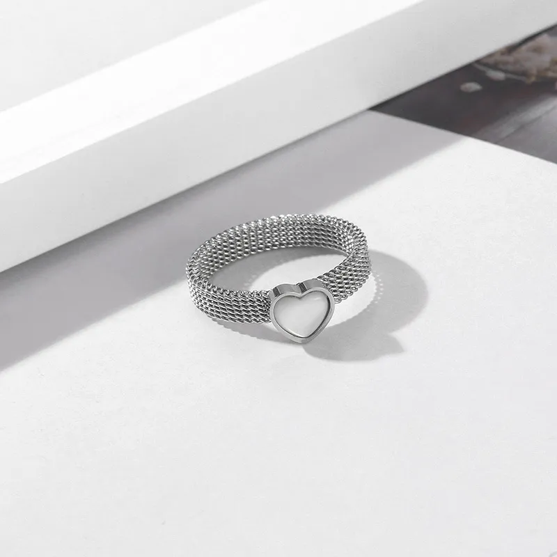 Korean Fashion Stainless Steel Strap Ring Design with Heart Inlaid Shell Ring