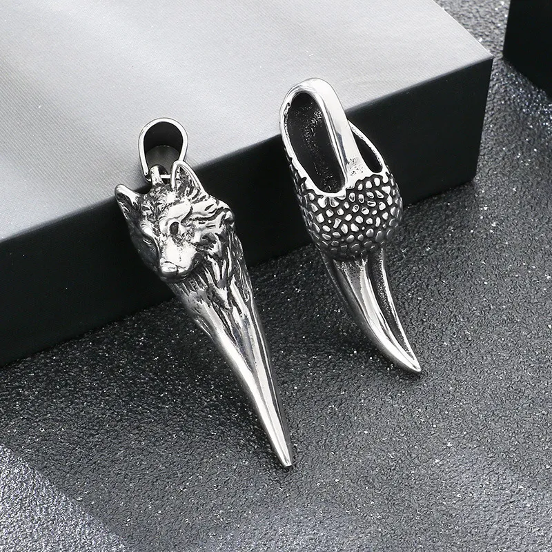 Trendy Retro Wolf Tooth Pendant, Personalized and Domineering, Blackened Eagle Claw Stainless Steel Men's Pendant