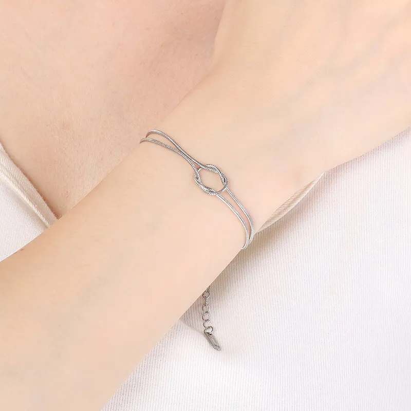 Ins Women's Bracelet 18K Gold-Plated Adjustable Knotted Round Snake Chain Delicate Jewelry
