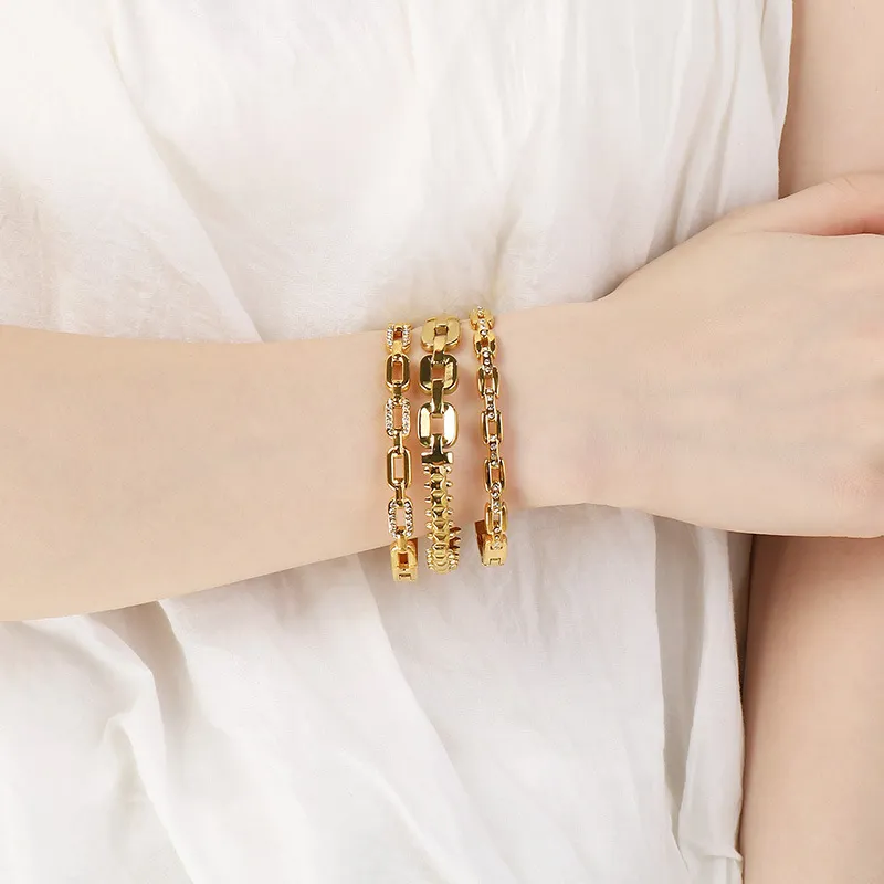 Stainless Steel Jewelry Rhinestone Bangle Suitable for Daily Wear