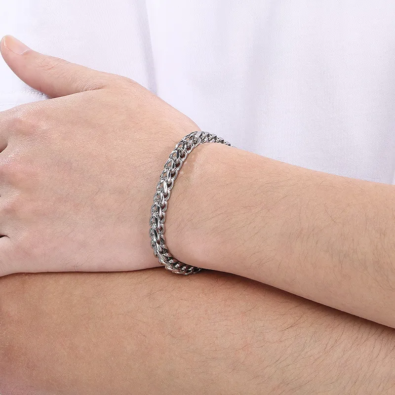 Niche Design Ins Style Stainless Steel Chain Bracelet Suitable for Daily Wear