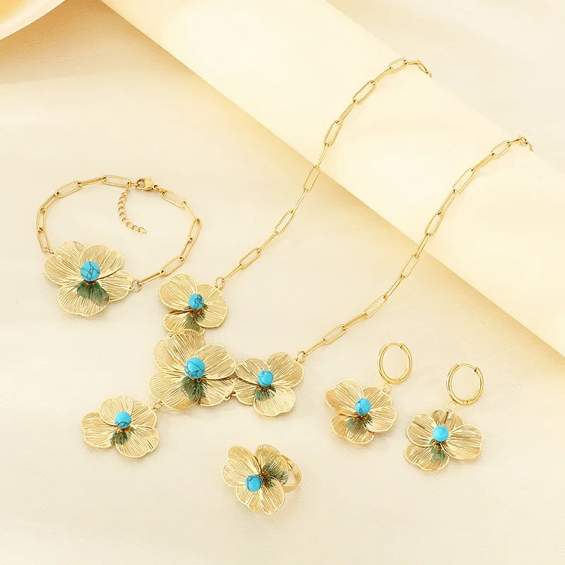 Retro Hollow Floral Core Flower Jewelry Set Tassel Stainless Steel 4-Piece Jewelry Set