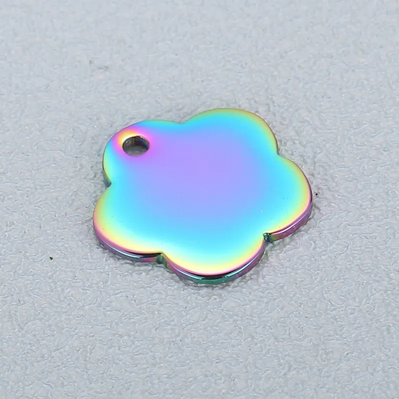 Stainless Steel Flower Shaped Pendant Can Be Used for DIY Jewelry Making Accessories