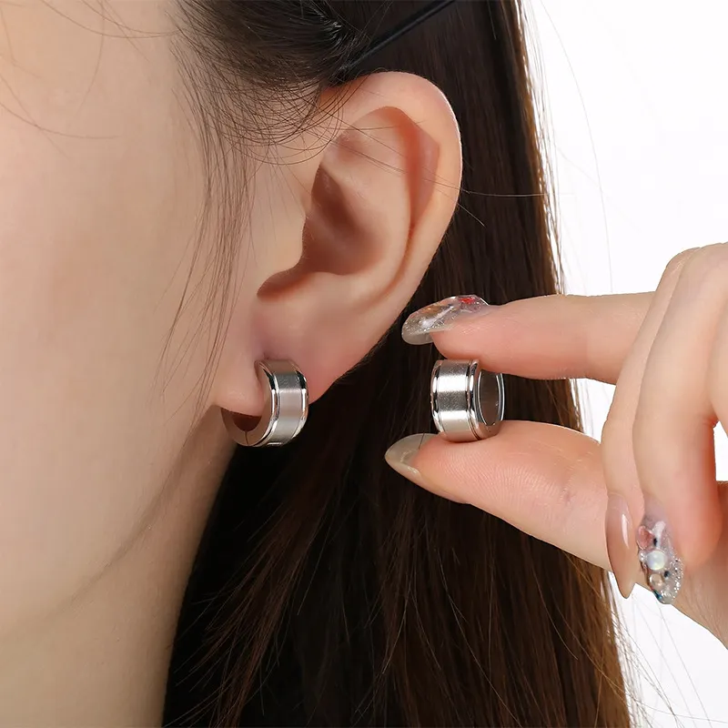 Fashion Jewelry Stainless Steel Earrings Suitable for Daily Wear