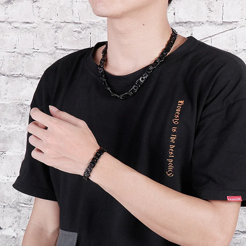Cross-Border Foreign Trade Stainless Steel Creative Loop Necklace, Punk Fashion Style Men's Section Chain Bracelet Set