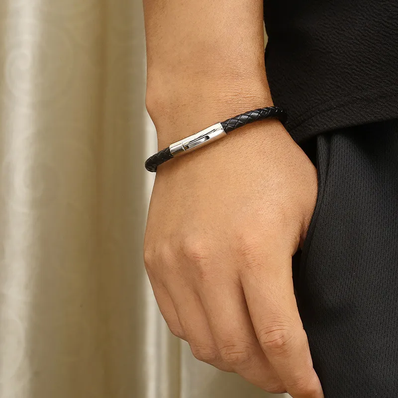 Men's Personalized Leather Rope Weaving Bracelet Stainless Steel Snap Button Trendy Men's Simple Plain Circle Bracelet