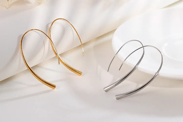 Commuting Versatile Minimalist Curved Earhook for Women, with a Unique Design and Stainless Steel Earrings