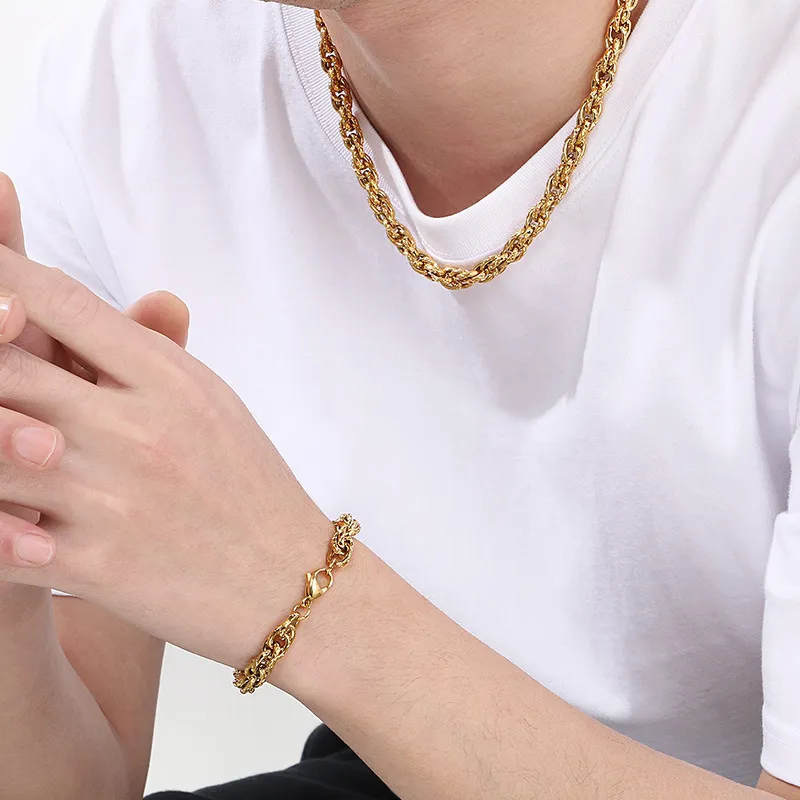 Fashionable Electroplated 18 Gold Personalized Jewelry Wholesale Stainless Steel Embossed Twisted Chain Set