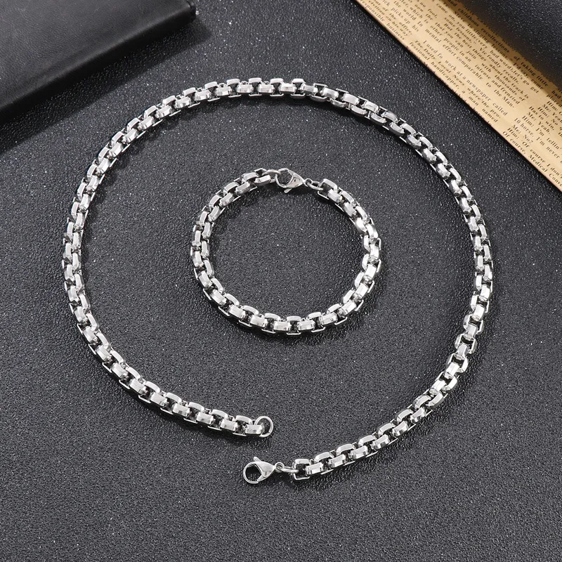 Wholesale of Stainless Steel Jewelry: European and American Trendy Personalized Edged Square Pearl Chain Men's Necklace and Bracelet Set