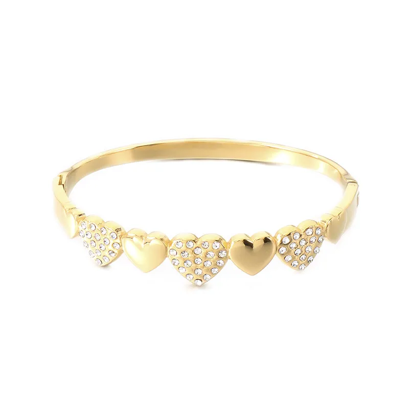 Diamond-Encrusted Bamboo-Shaped Stainless Steel Bracelet, a Unique and Luxurious Starry Heart-Shaped Bangle