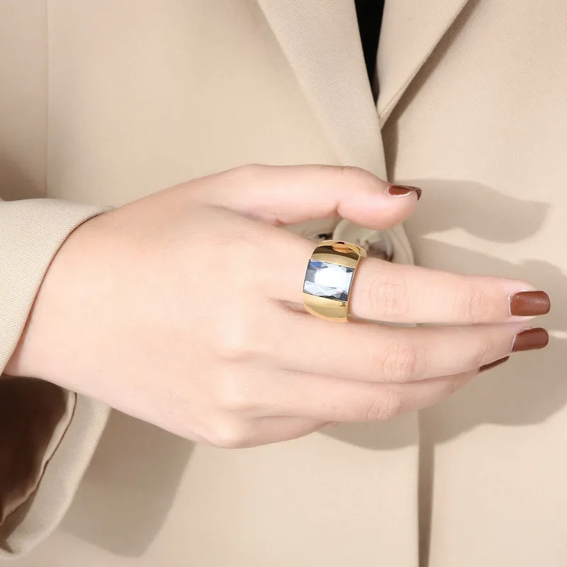 Fashionable Trendy Ladies Stainless Steel Multi-Color Personalized Glass Wide Ring Jewelry