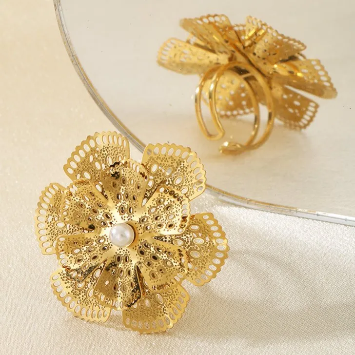 Premium Multi-Layer Court Ring in Gold with Diamonds