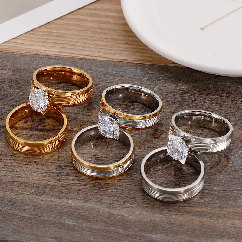 Chic European and American Zircon Couple Rings for Resale