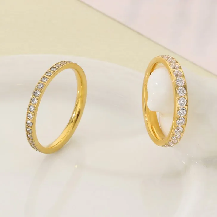 Luxurious Stainless Steel Ring for Women with Single Row of Diamond-Set Stainless Steel Band