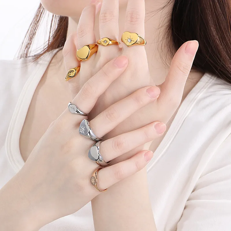 Simple Heart-Shaped Diamond-Encrusted Eight-Pointed Star Ring Multi-Color 18K Gold-Plated Stainless Steel Ring