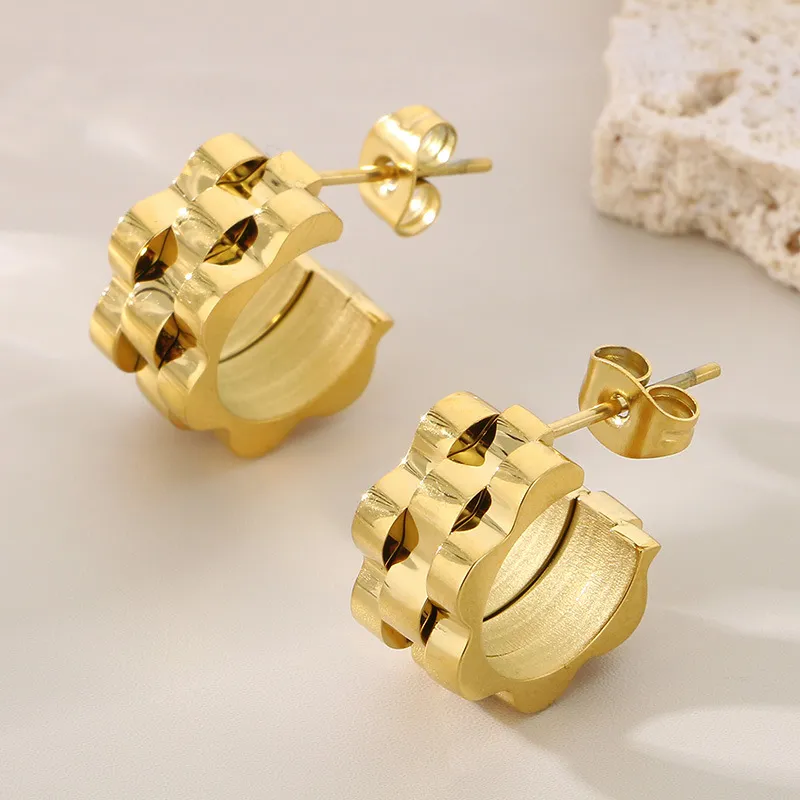 Watch Chain Shaped Earrings Made of Stainless Steel Jewelry Suitable for Daily Wear
