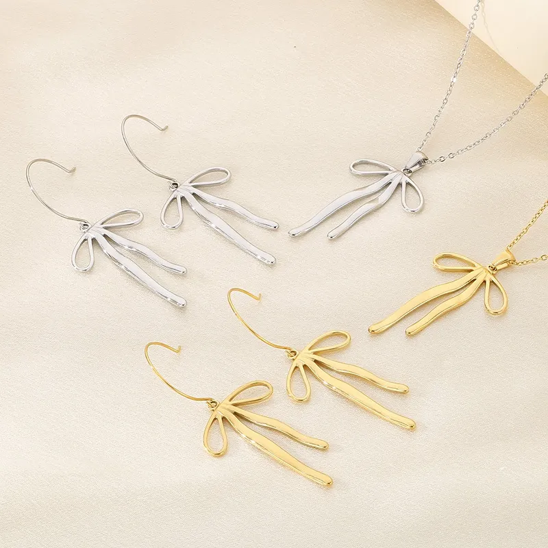 Stainless Steel Bow Earrings Necklace Jewelry Set Suitable for Women's Daily Wear