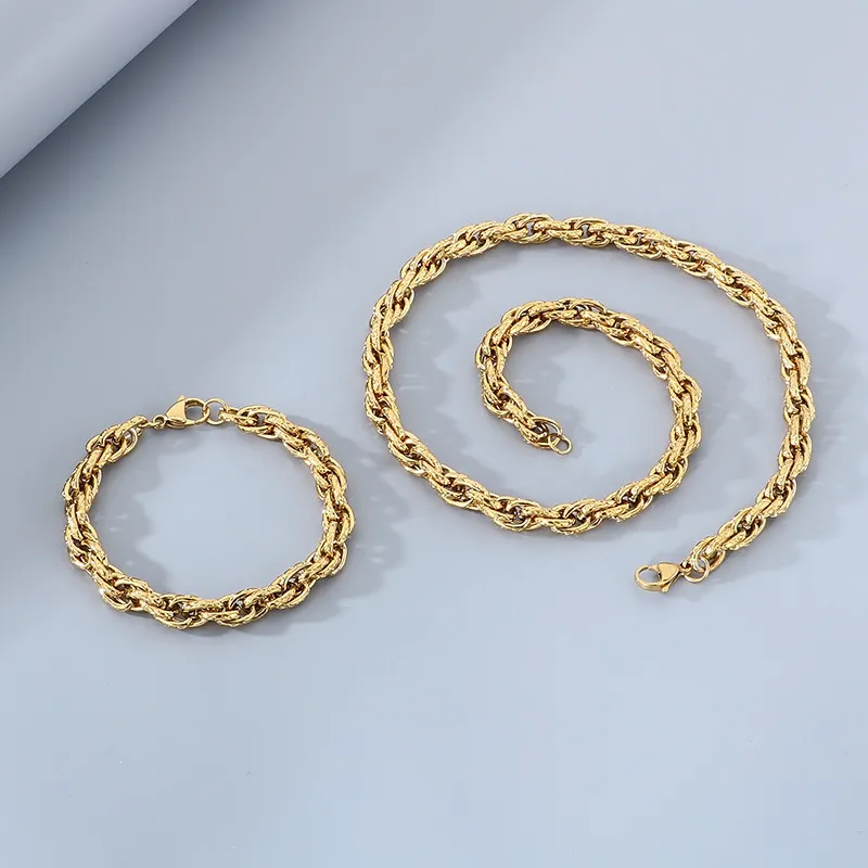 Fashionable Electroplated 18 Gold Personalized Jewelry Wholesale Stainless Steel Embossed Twisted Chain Set