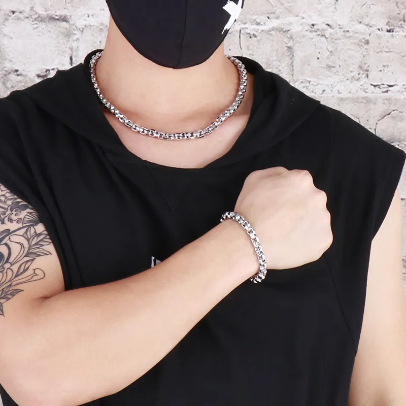 Wholesale of Stainless Steel Jewelry: European and American Trendy Personalized Edged Square Pearl Chain Men's Necklace and Bracelet Set