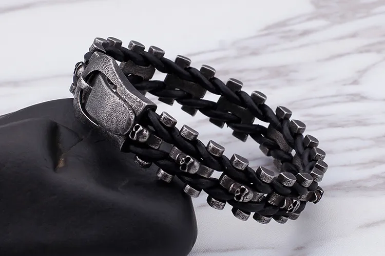 Men's Punk Style Stainless Steel Creative Skull Woven Leather Bracelet Accessory
